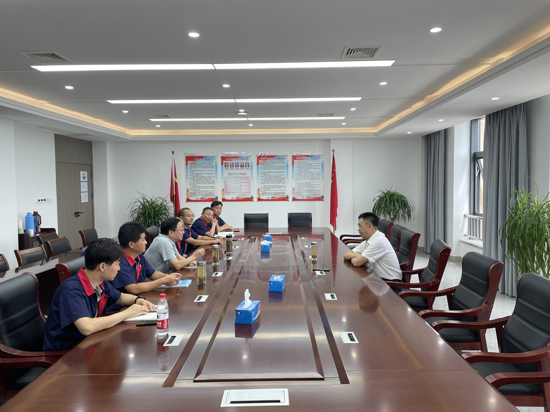 集團公司黨委委員、總工程師周俊到公司調(diào)研 